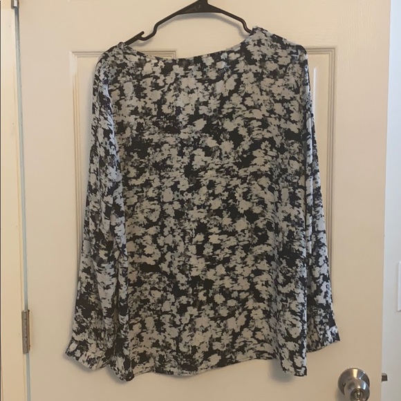 Floral long sleeve blouse - Picture 2 of 2